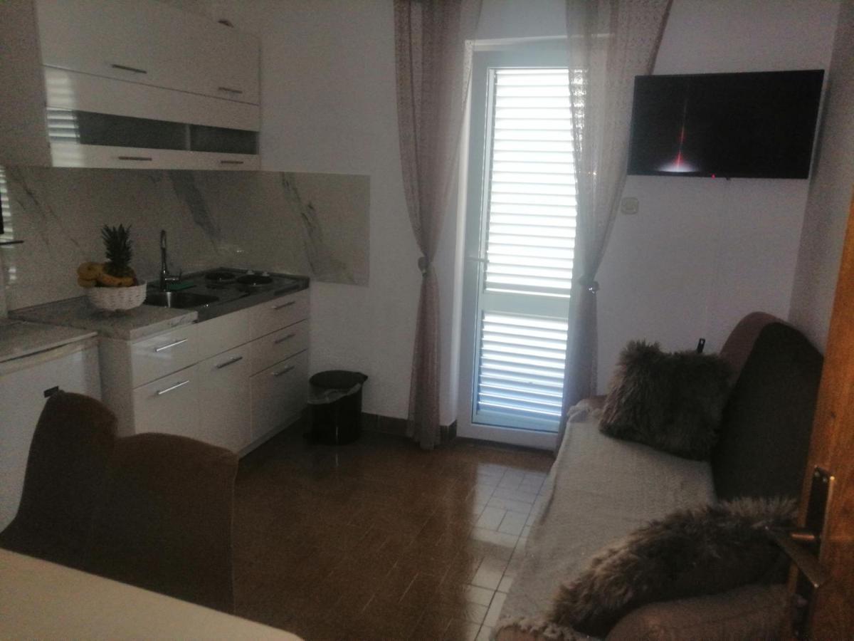 Ferienwohnung Apartman Ivo Baška Voda Exterior foto