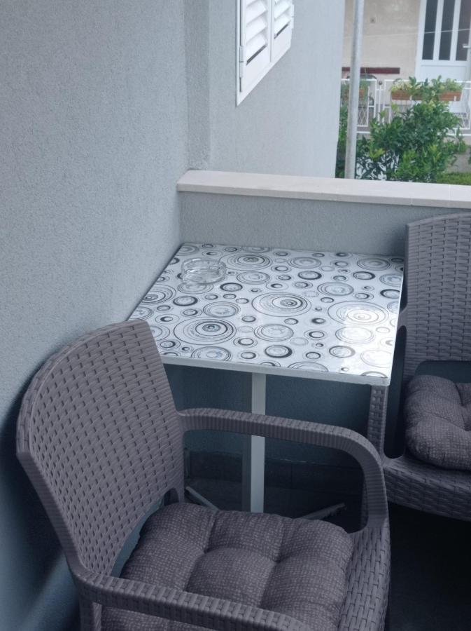 Ferienwohnung Apartman Ivo Baška Voda Exterior foto