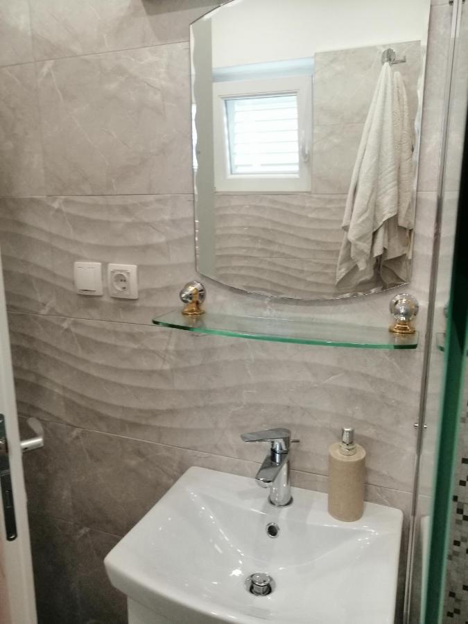 Ferienwohnung Apartman Ivo Baška Voda Exterior foto